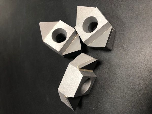 Cutting crown 38x38x28, Hybrid Line, cutting edge 25°, carbide grade H4, 1x conical countersink 30° 