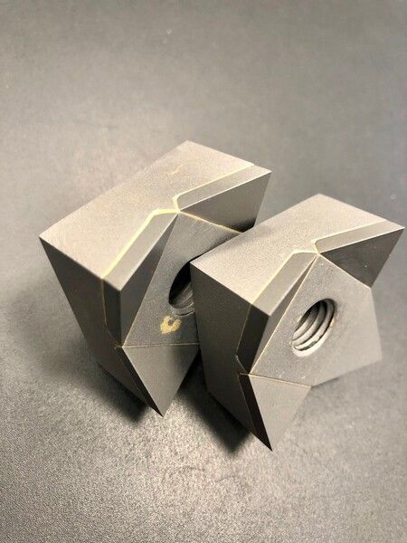 Schneidkrone 34x34x20, Hybrid Line, Schneide 25°, M12, Hartmetallqualität H4 für Amis | Zerma 